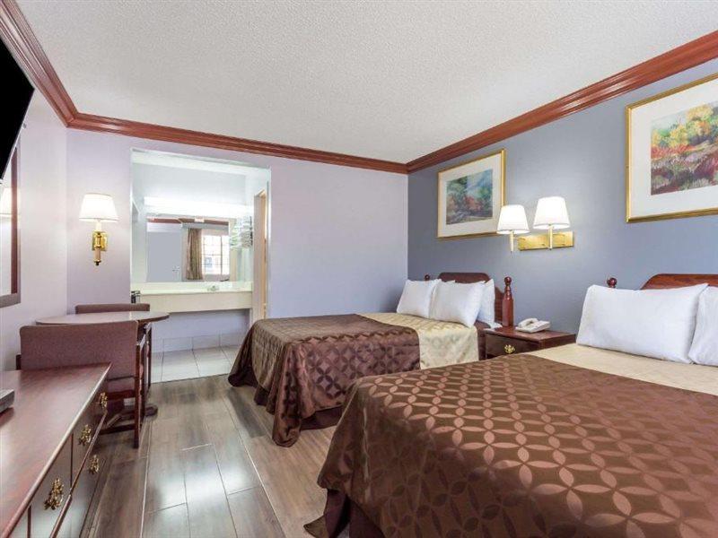 Rodeway Inn San Bernardino & Redlands Zewnętrze zdjęcie
