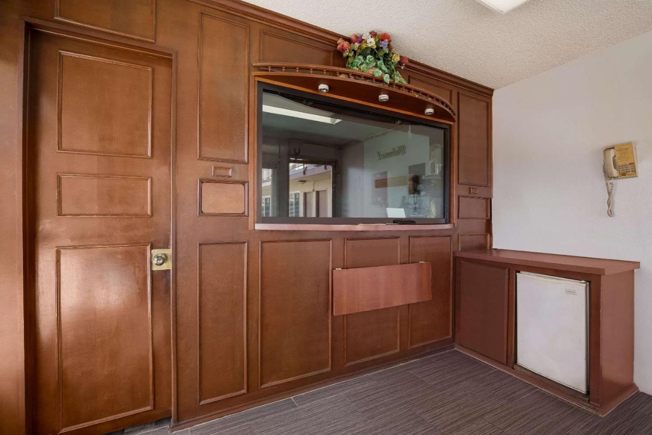 Rodeway Inn San Bernardino & Redlands Zewnętrze zdjęcie