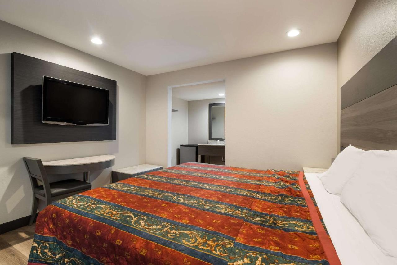 Rodeway Inn San Bernardino & Redlands Zewnętrze zdjęcie